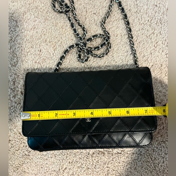 Host Pick Vintage Chanel Wallet on a Chain - Picture 11 of 17
